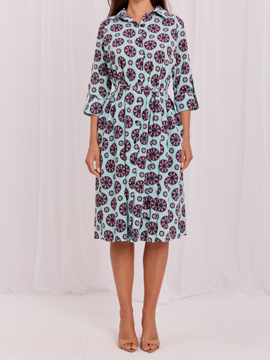 Rochie midi elegantă evazată cu curea și imprimeu