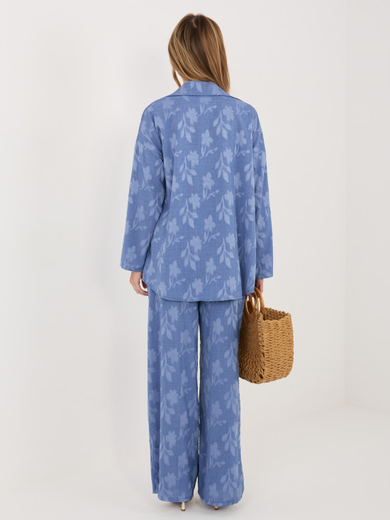 Set albastru cu cămașă și pantaloni