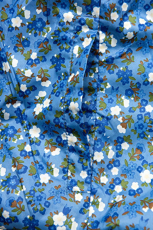 Geacă reversibilă cu căptușeală florală albastră