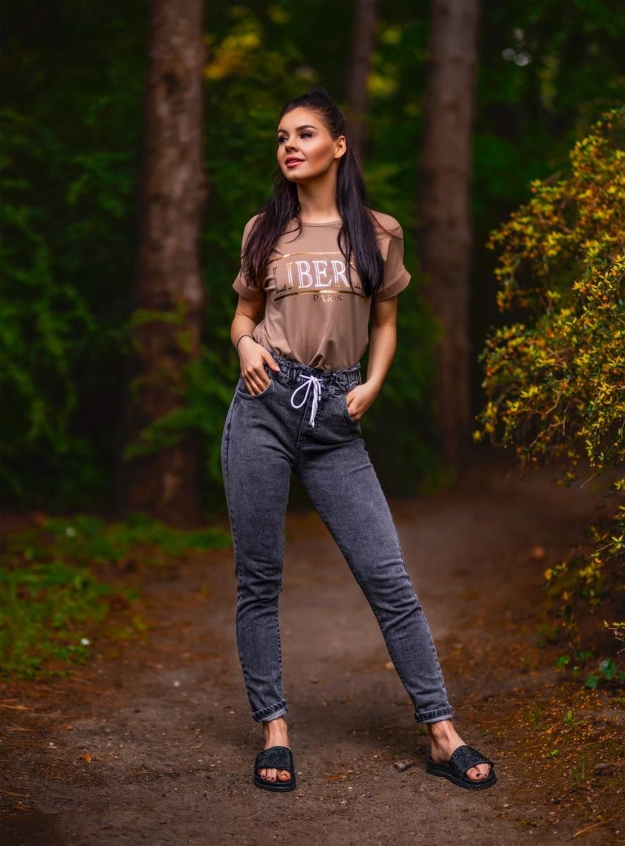 Pantaloni negri denim
