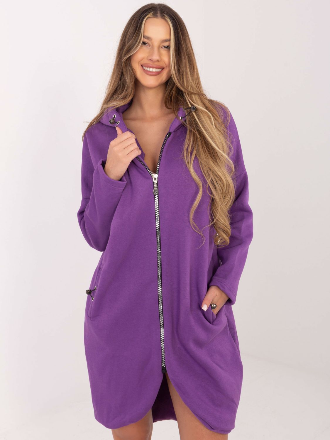 Hanorac violet cu glugă