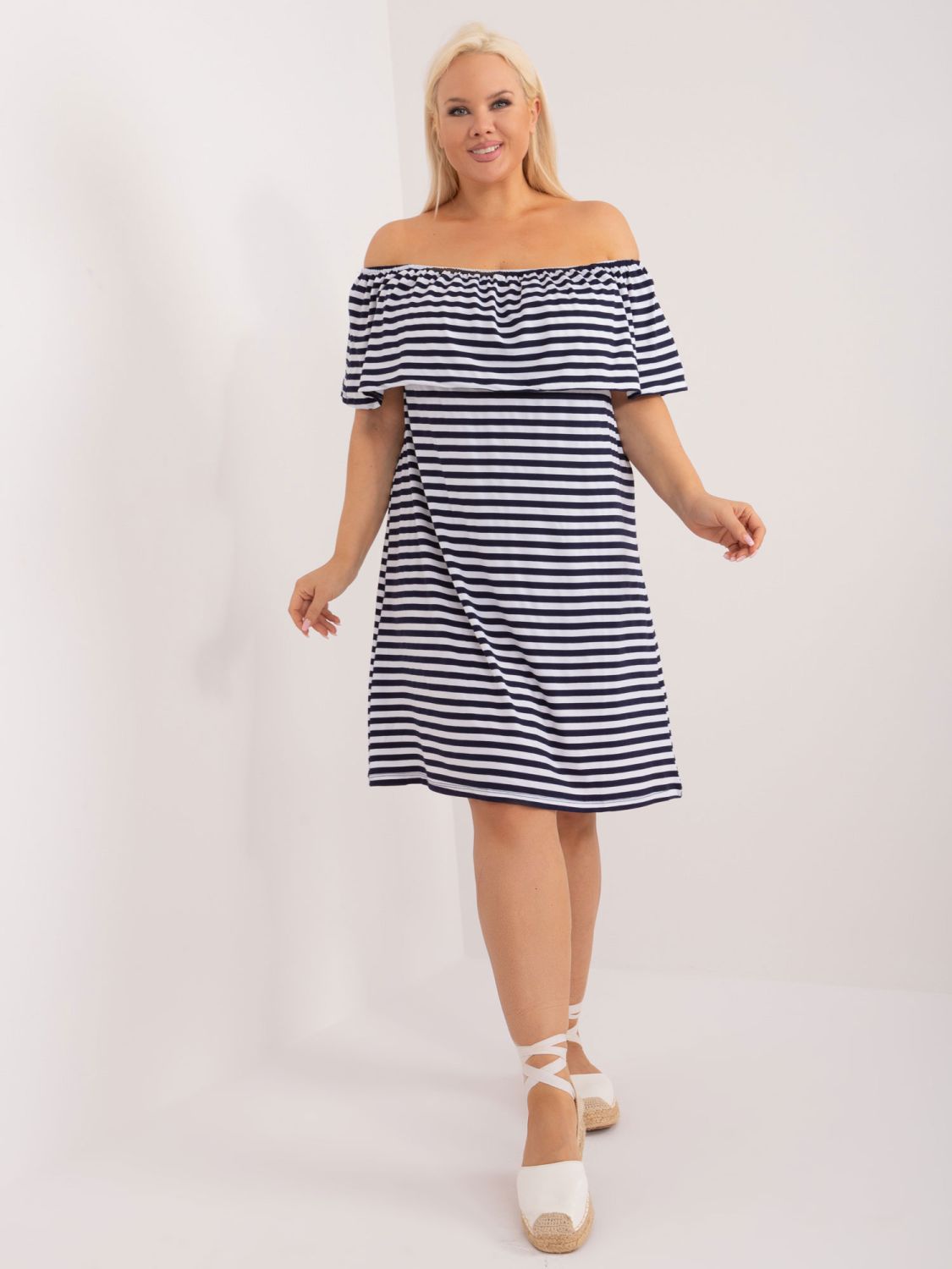 Rochie plus size albă și albastră