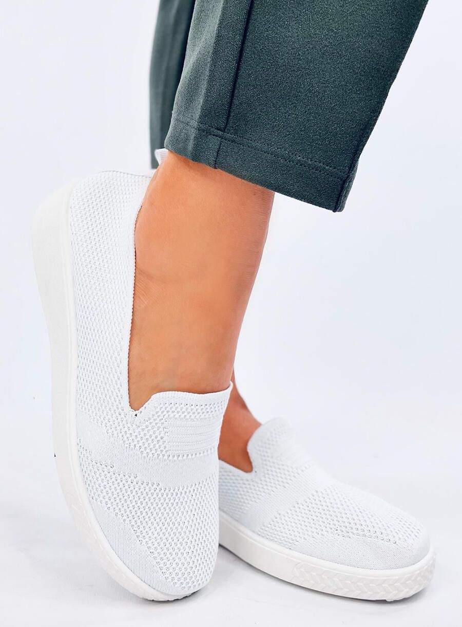 Teniși slip-on înălțați albi