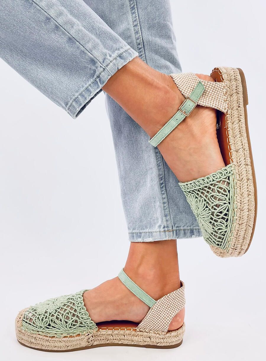 Espadrile verde deschis cu partea superioară din dantelă