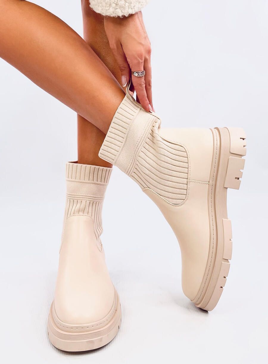Botine bej deschis cu partea superioară elastică