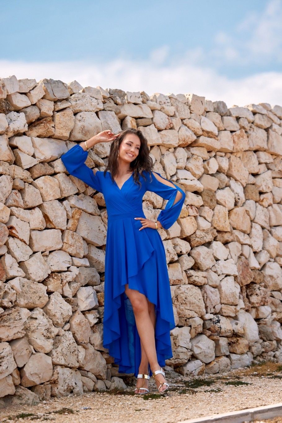 Rochie maxi asimetrică cu mâneci lungi, în nuanță intensă de albastru