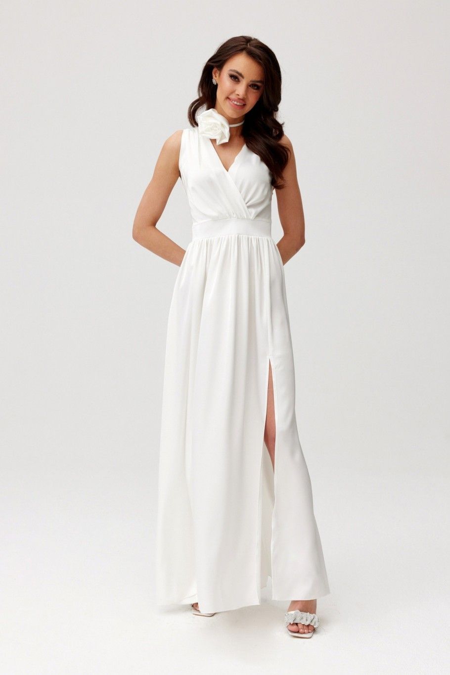 Rochie maxi din satin cu trandafir decorativ, culoare ecru