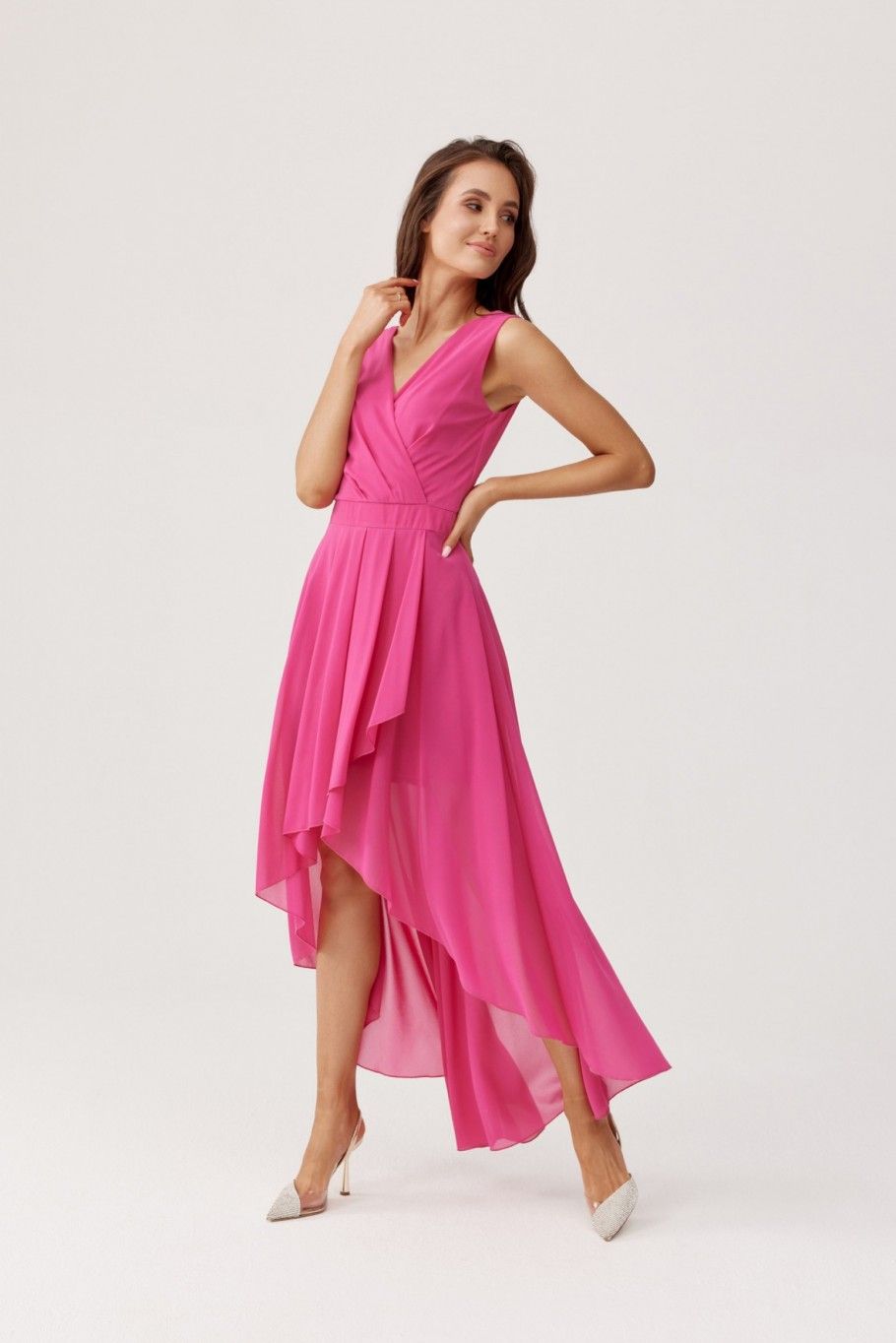 Rochie asimetrică cu decolteu petrecut, culoare amarant