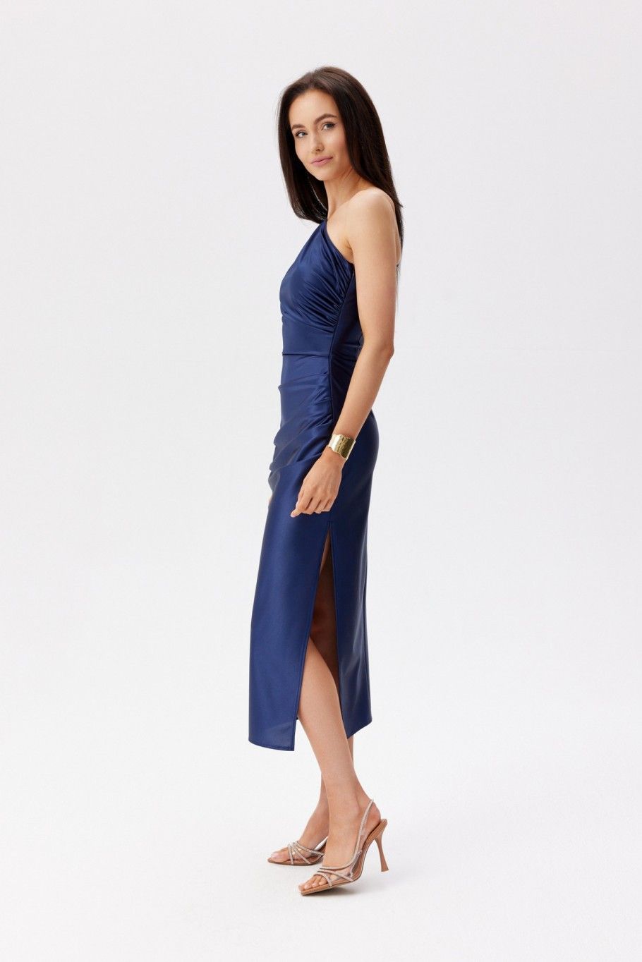 Rochie midi asimetrică bleumarin pe un umăr