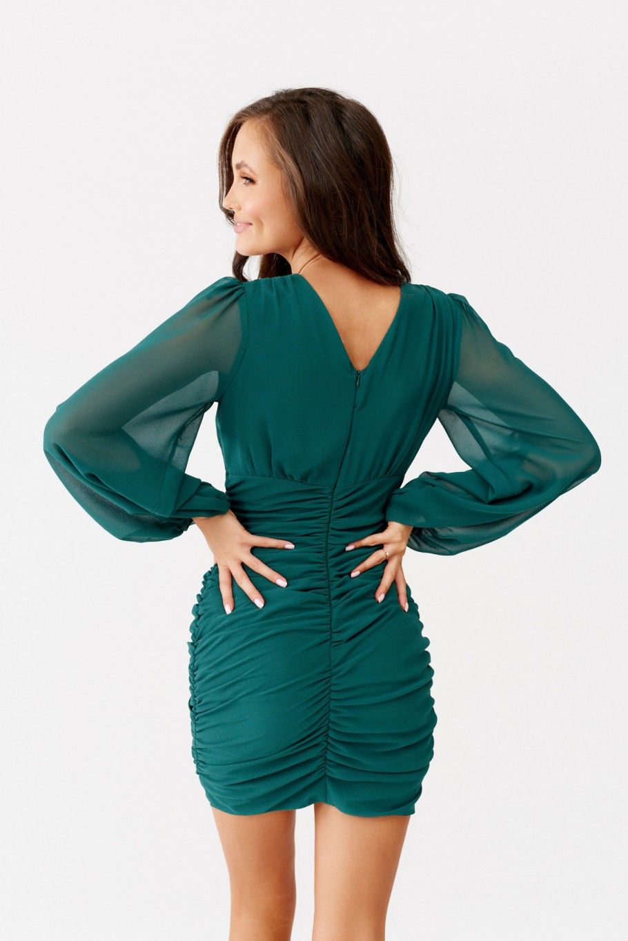 Rochie verde plisată cu mâneci bufante