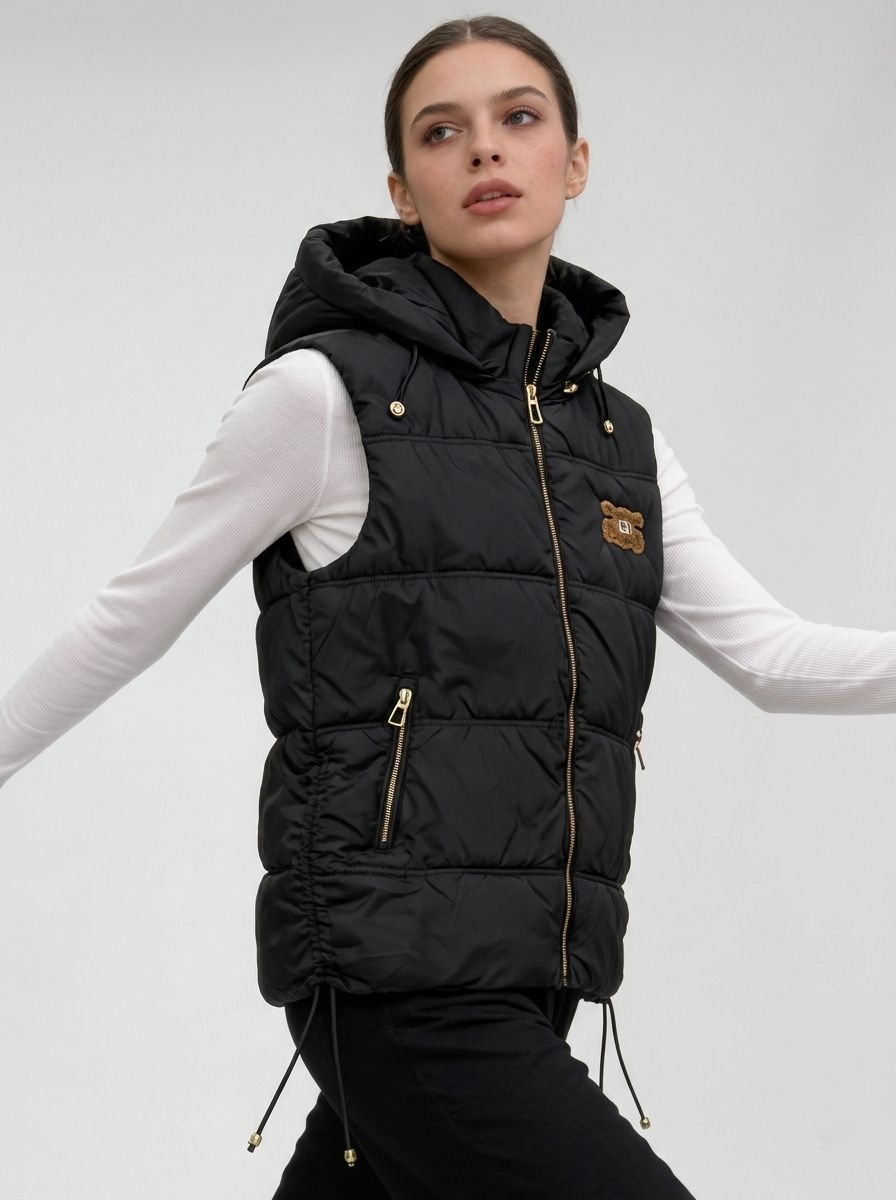 Vestă matlasată pentru damă cu glugă detașabilă neagră