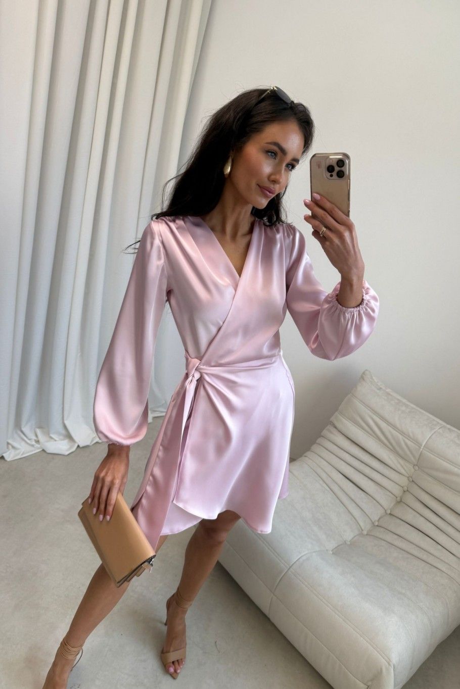 Catlin – rochie mini în nuanță roz deschis