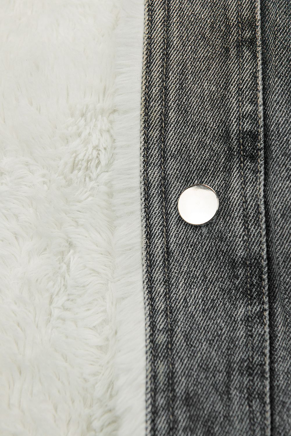 Jachetă gri denim cu blană albă