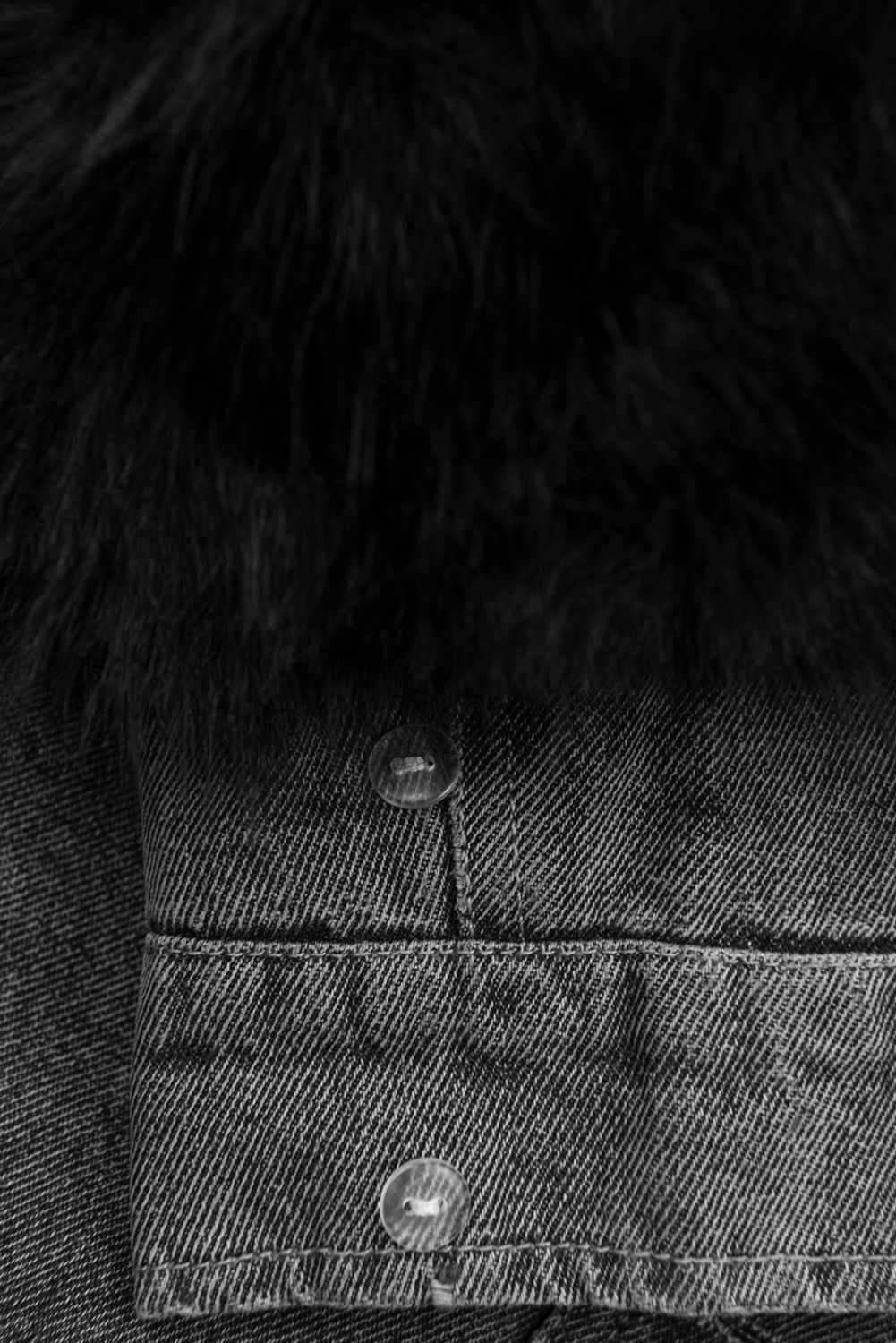 Jachetă gri denim cu blană neagră