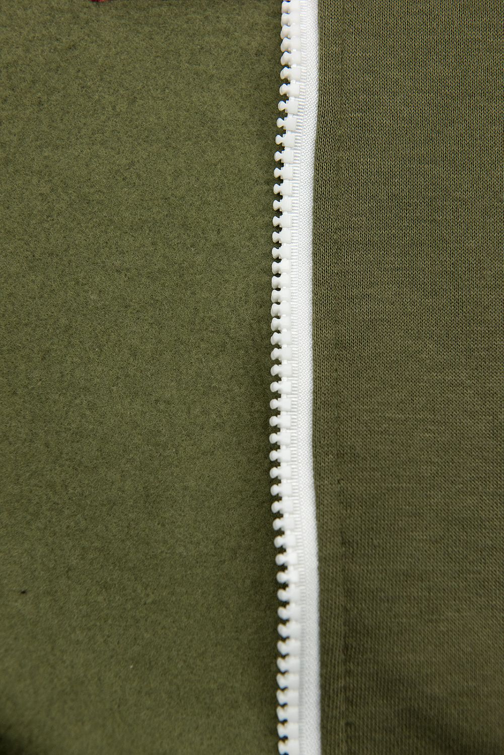 Hanorac kaki cu design sportiv