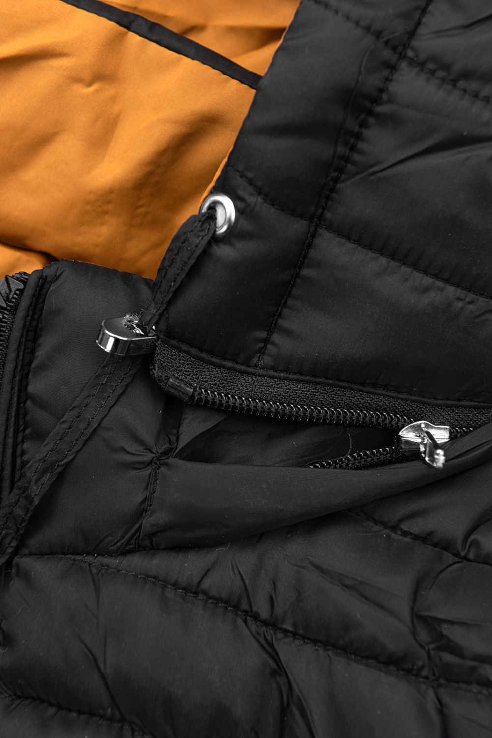 Parka matlasată reversibilă negru/caramel