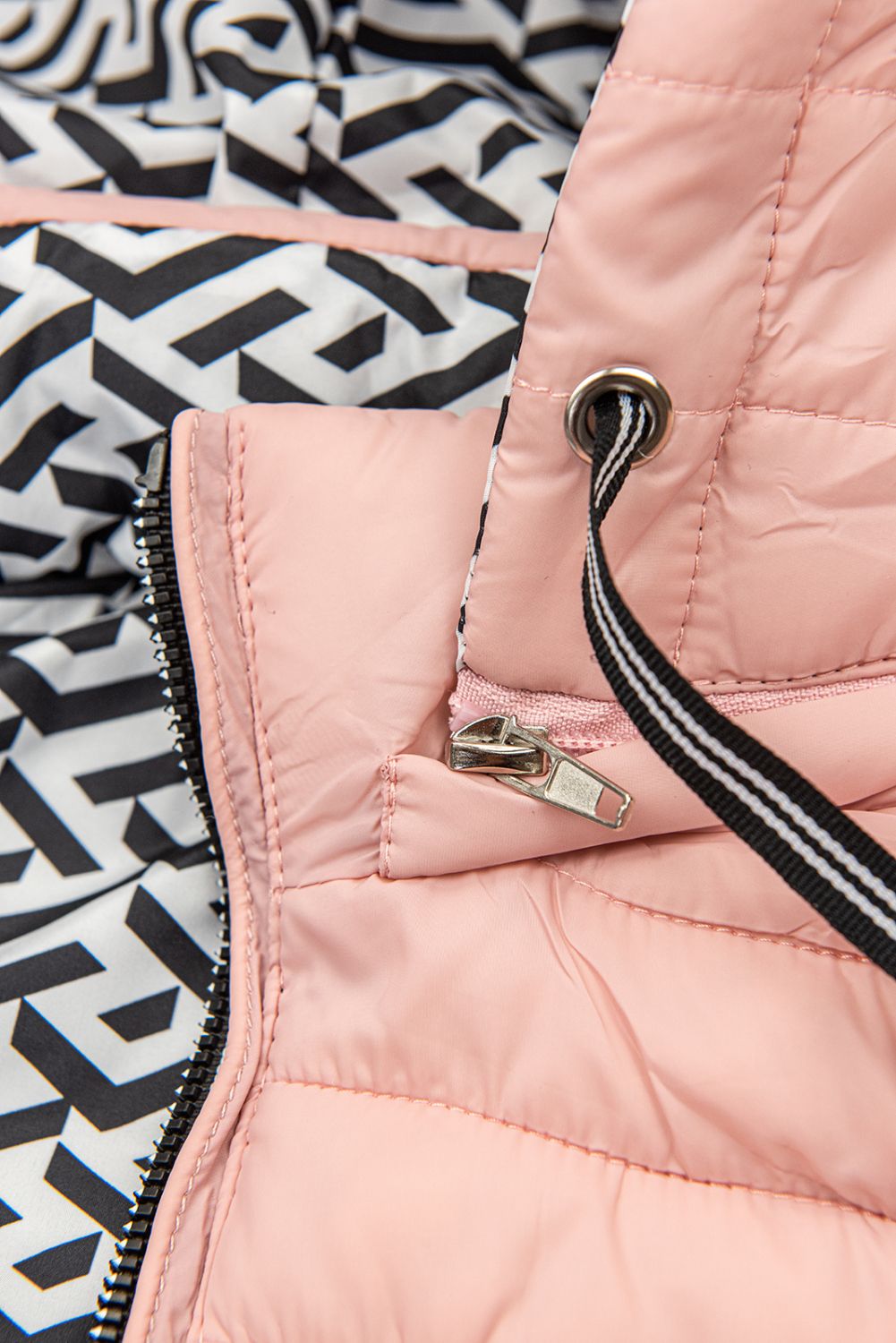 Geacă ușoară reversibilă roz