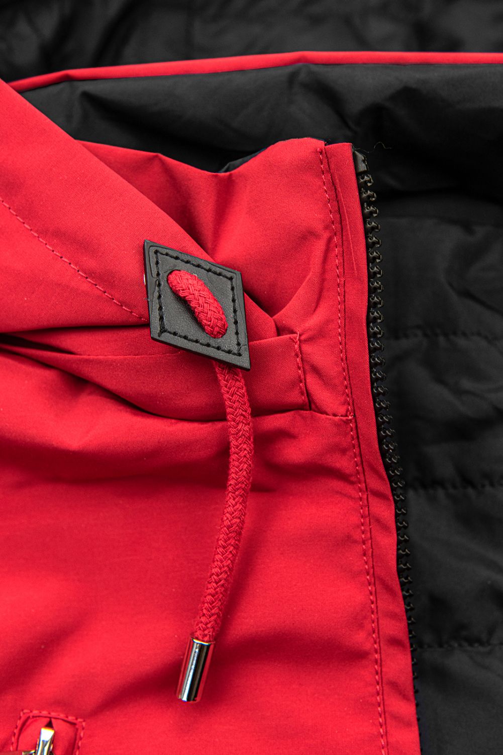 Parka ușoară de tranziție reversibilă roșie/neagră