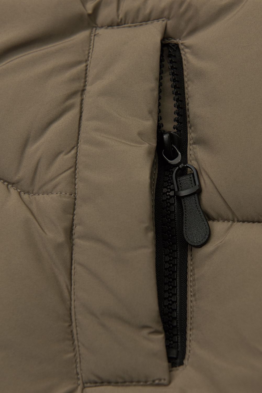 Geacă de iarnă cu glugă EVEREST maro