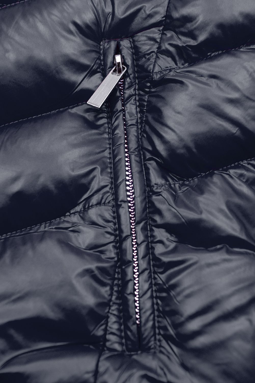 Geacă scurtă de iarnă bleumarin cu blană maro