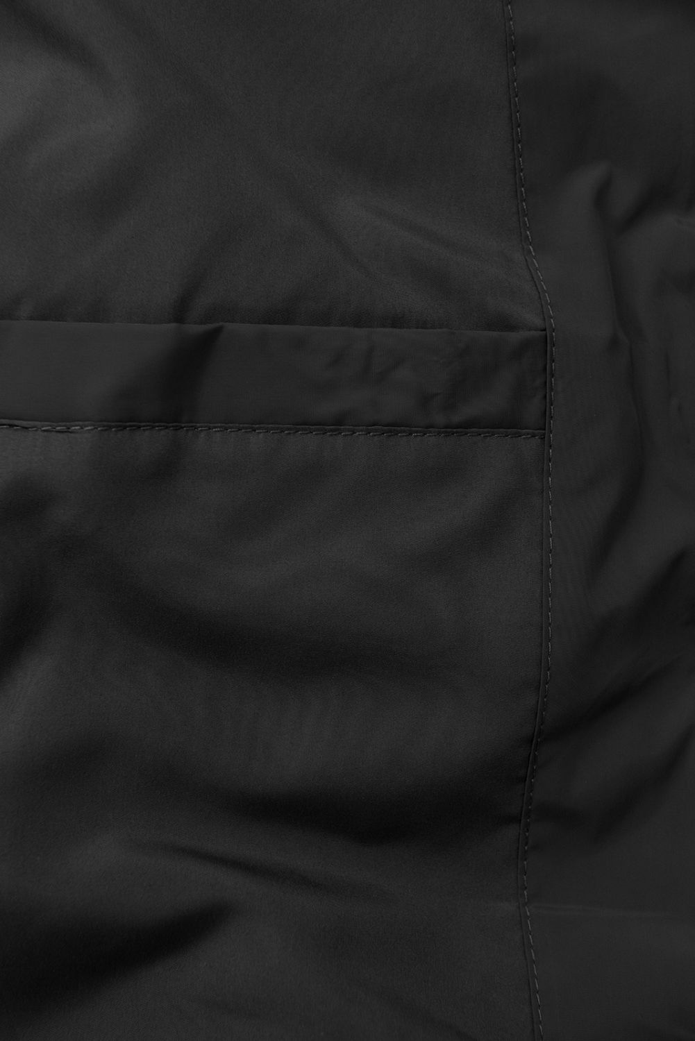 Geacă elegantă de iarnă cu blană, neagră