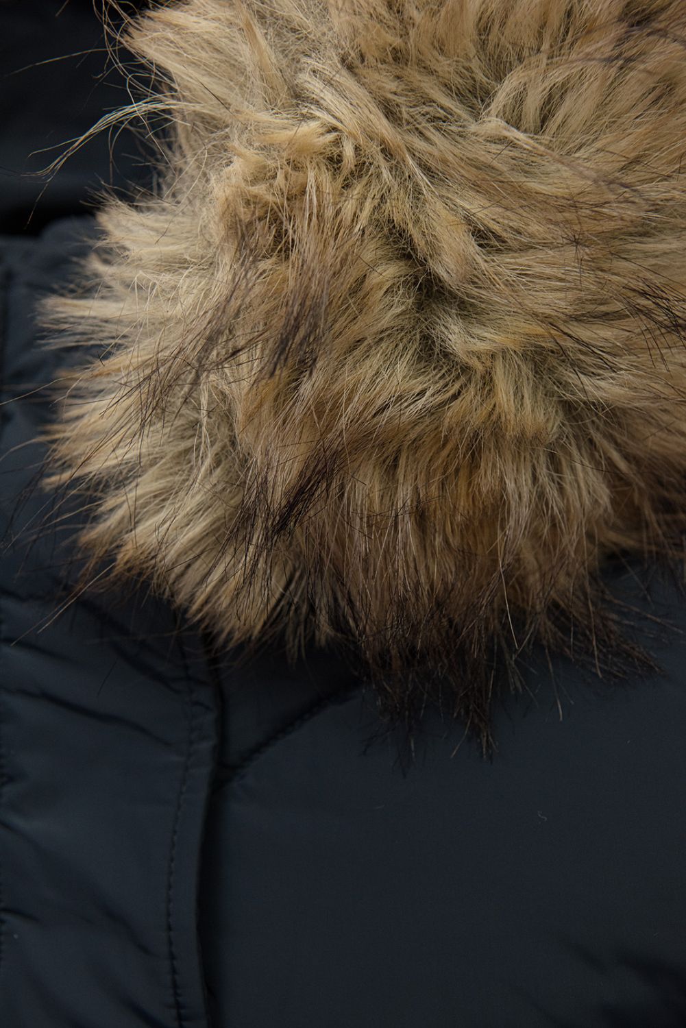 Geacă elegantă de iarnă cu blană, albastru închis