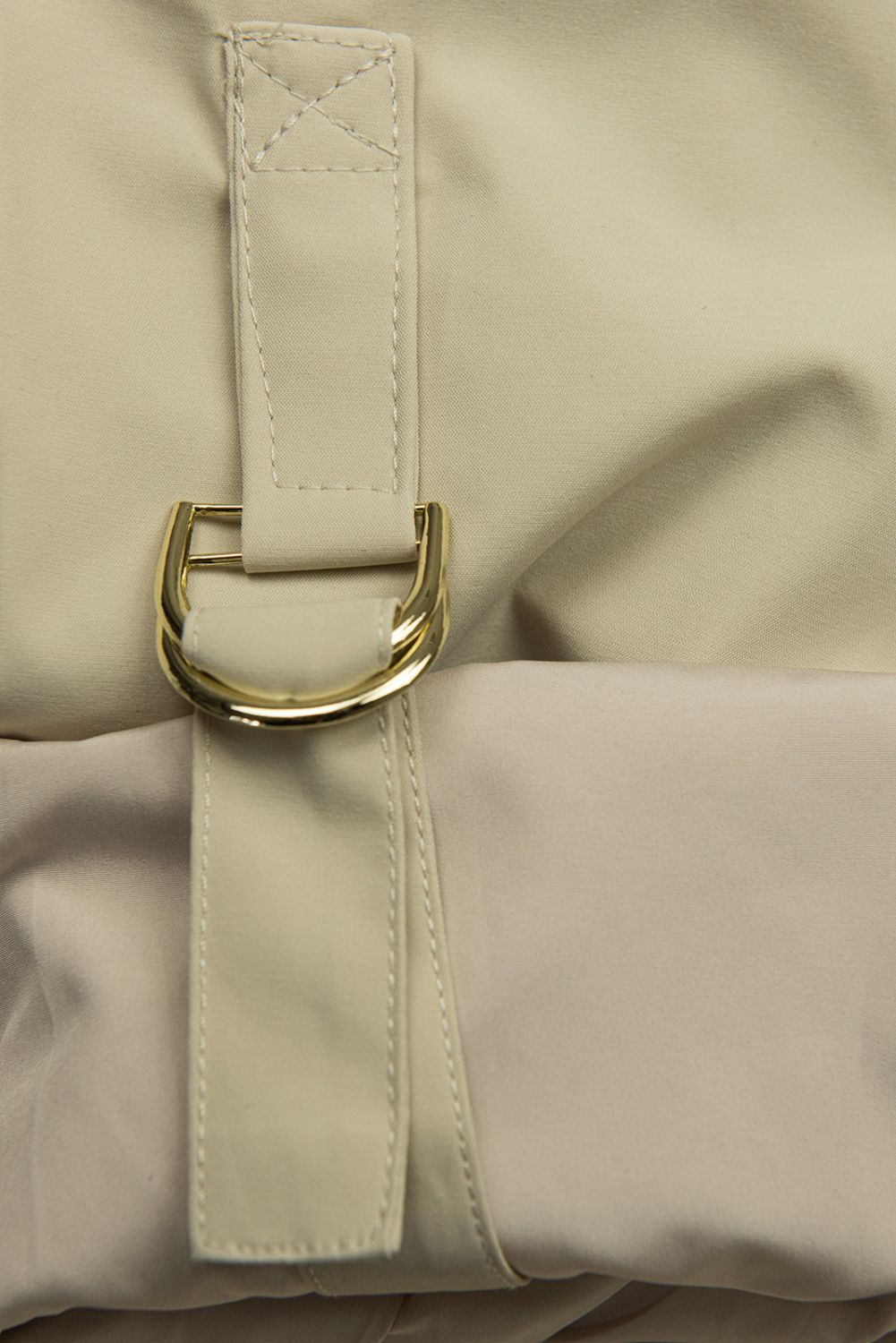 Parka pentru damă cu detalii aurii bej