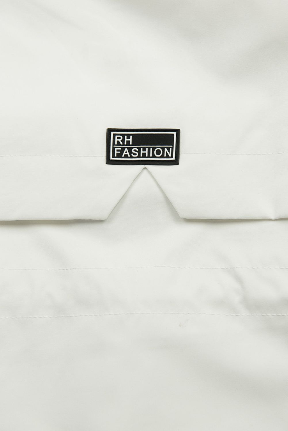 Parka pentru damă cu detalii aurii albă