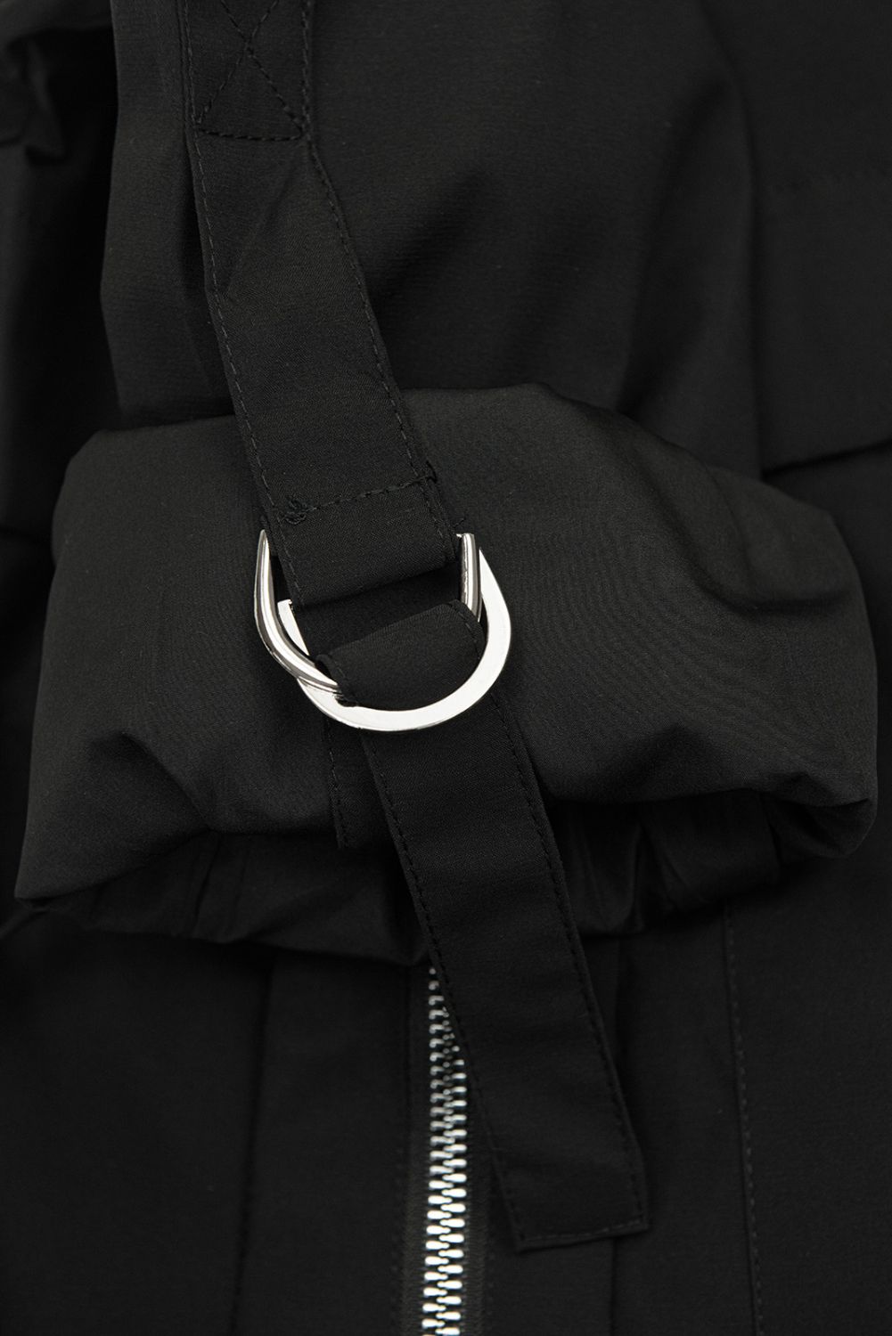 Parka lungă cu imprimeu în glugă neagră