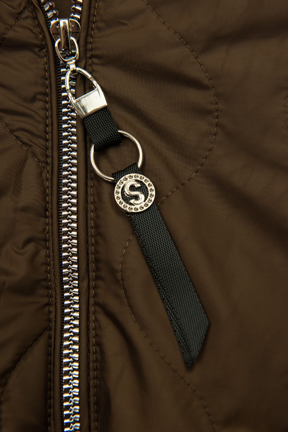 Geacă de tranziție pentru damă cu mâneci tricotate maro