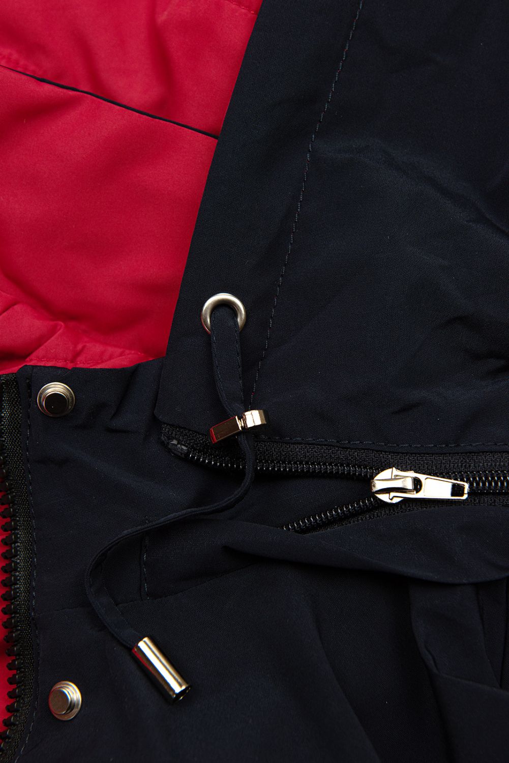 Parka reversibilă de tranziție cu glugă negru/roșu