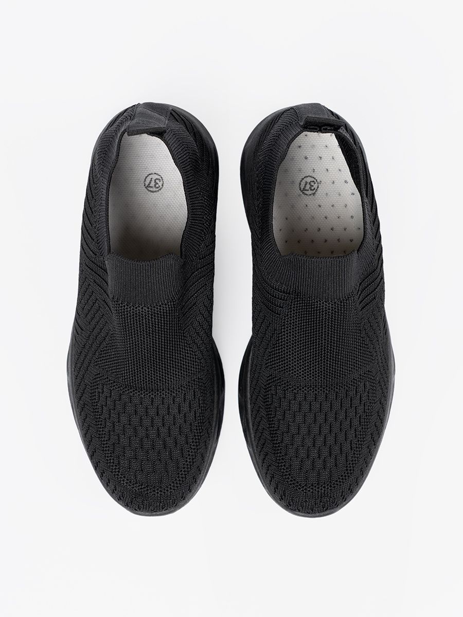 Adidași negri LIBERO