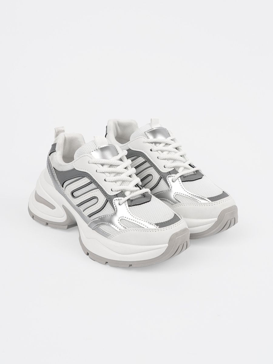 Sneakers albi cu detalii argintii
