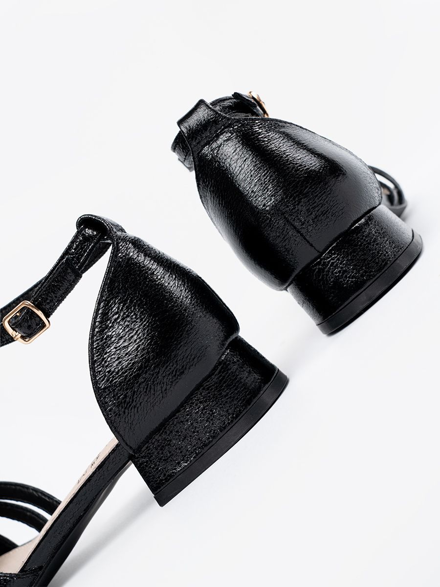 Sandale elegante negre cu toc mic