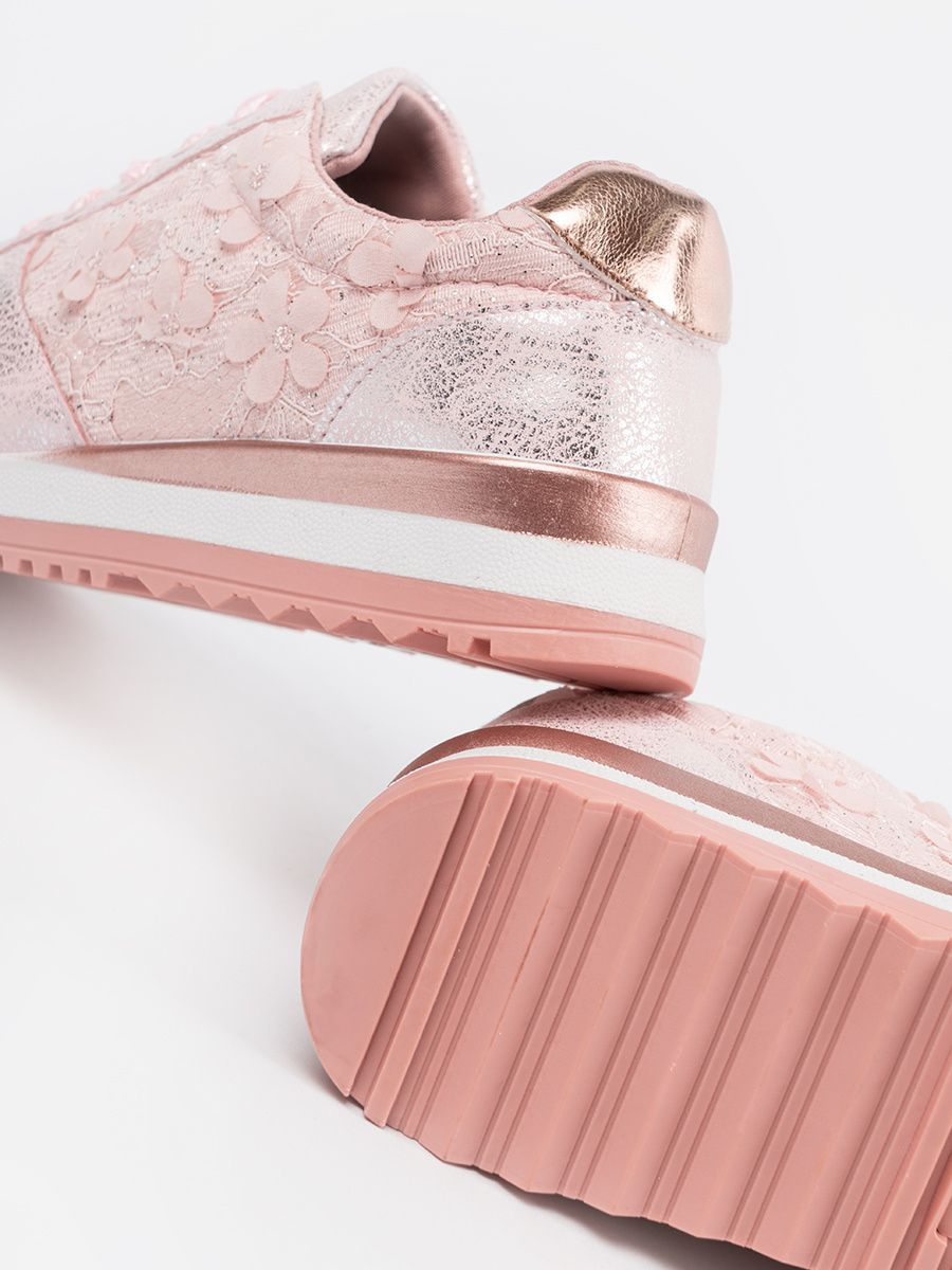 Sneakers roz cu model floral