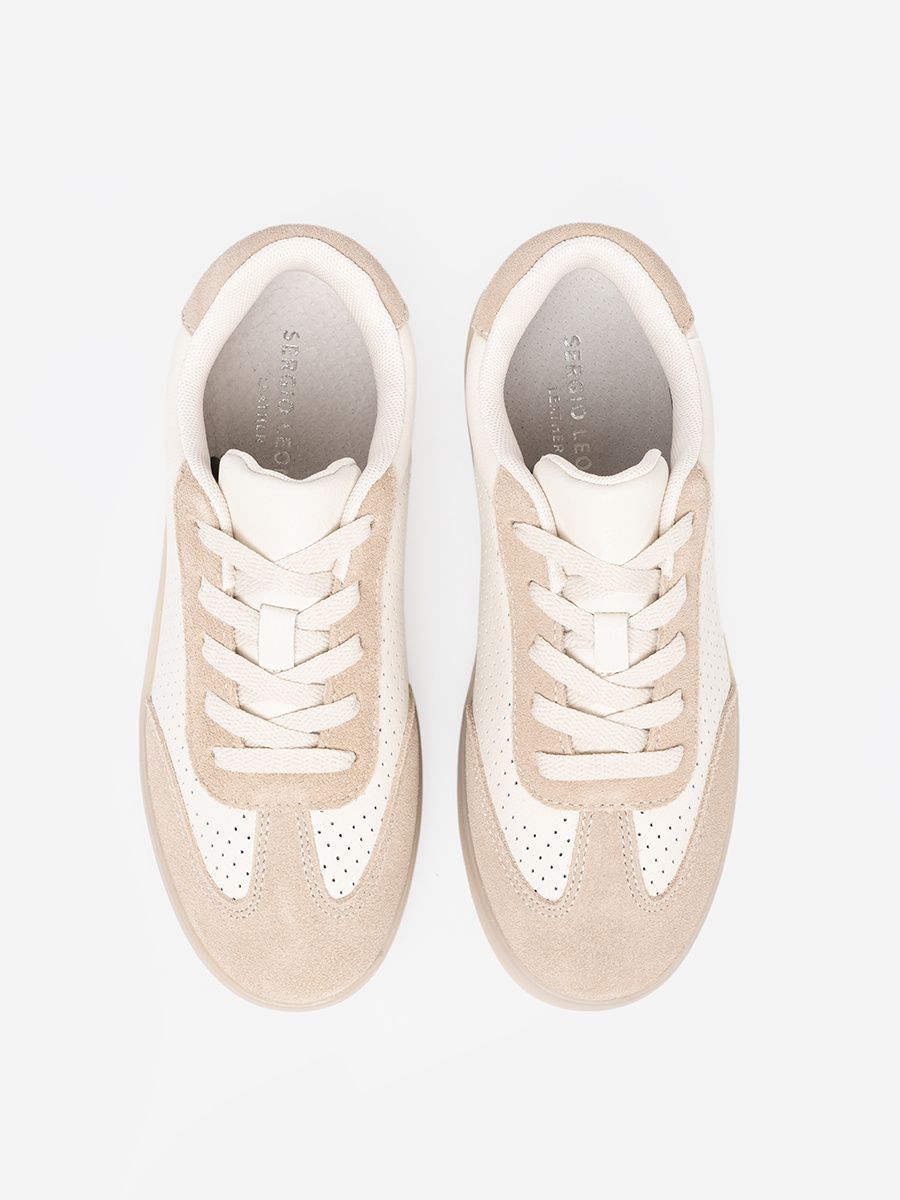 Sneakersi perforați bej deschis