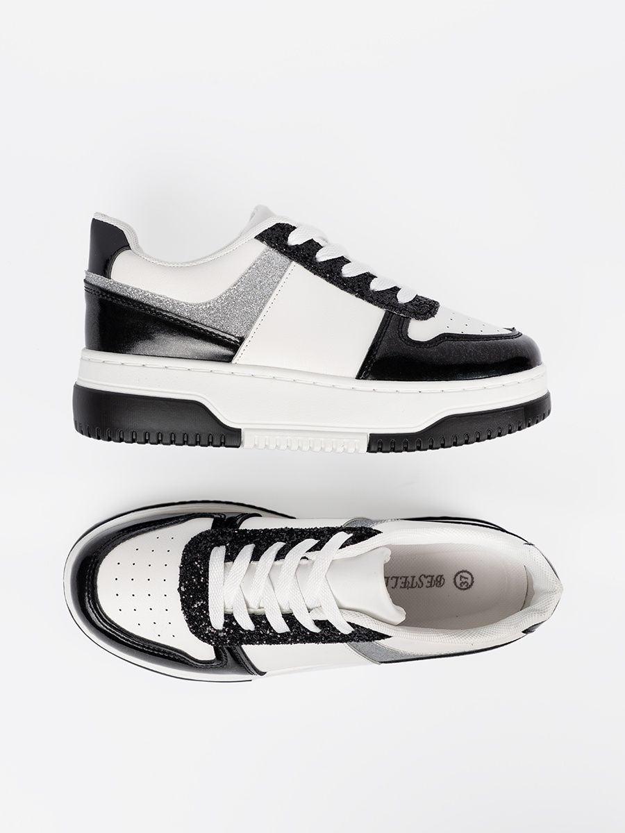 Sneakersi negri-albi cu detalii argintii strălucitoare