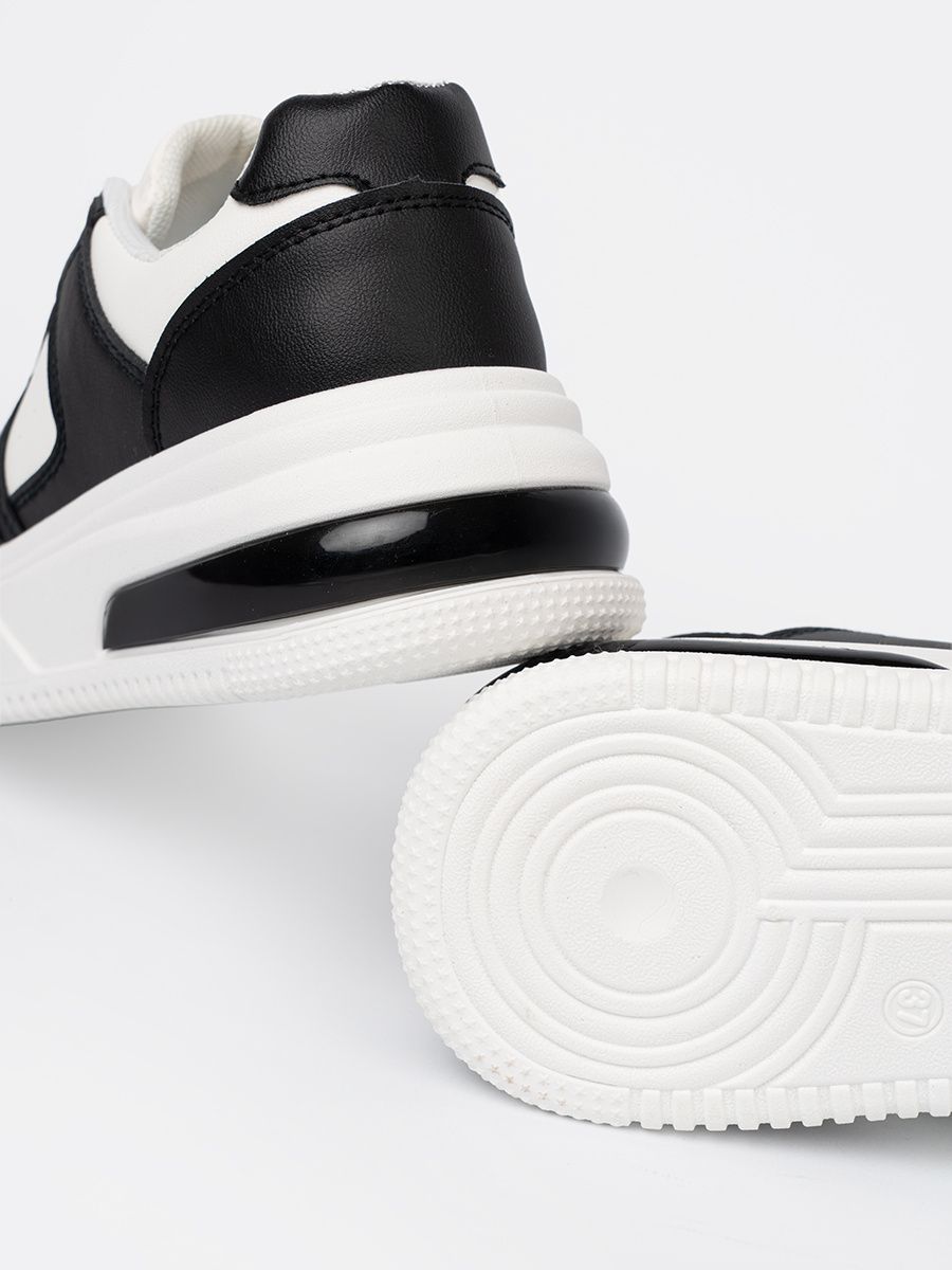 Sneakersi stilati alb-negru cu talpă groasă