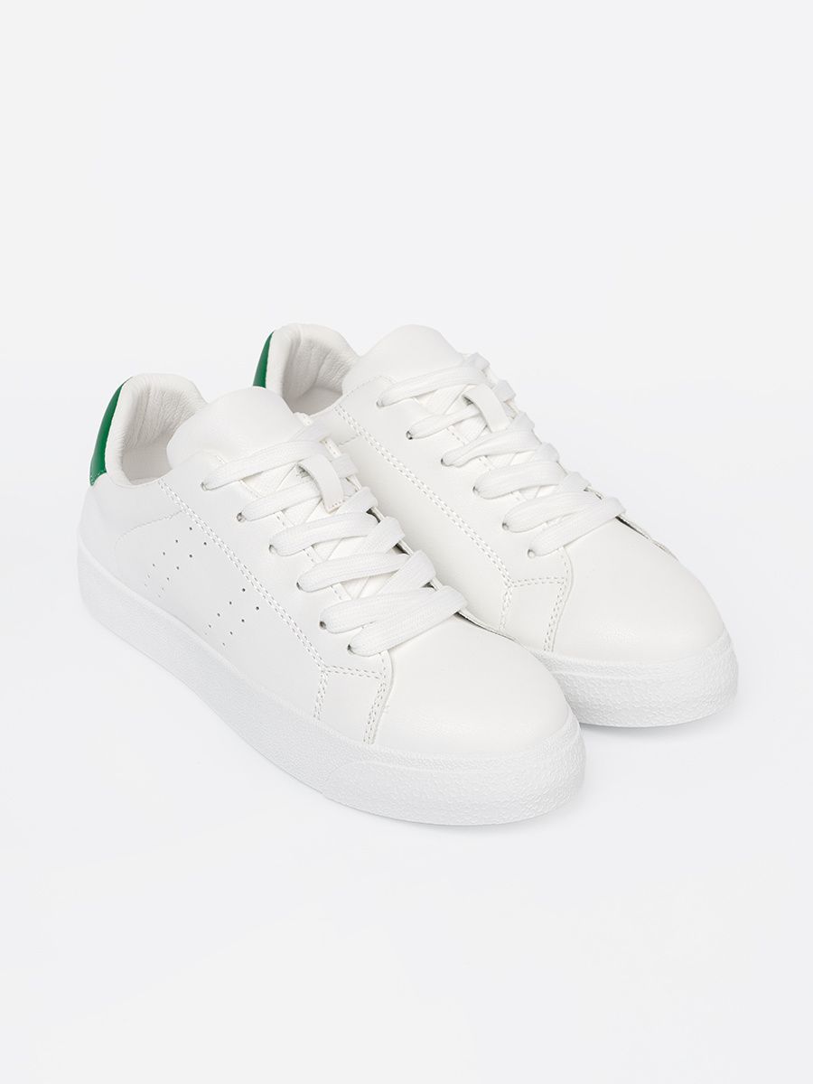Sneakersi clasici albi cu accent verde