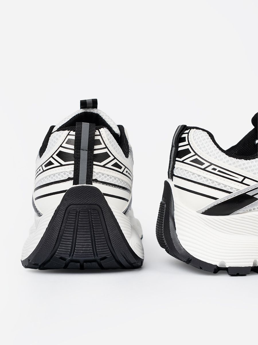 Sneakersi confortabili alb-negru cu plasă