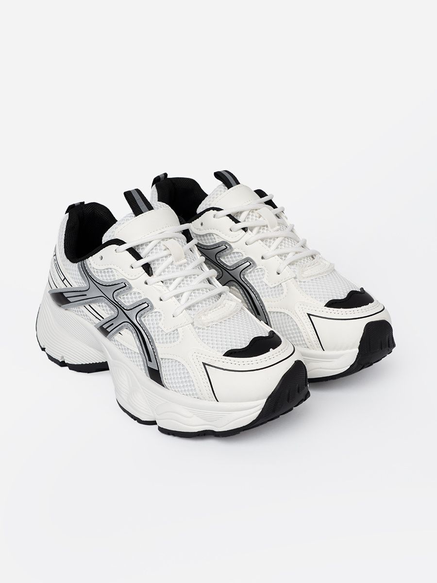 Sneakersi confortabili alb-negru cu plasă