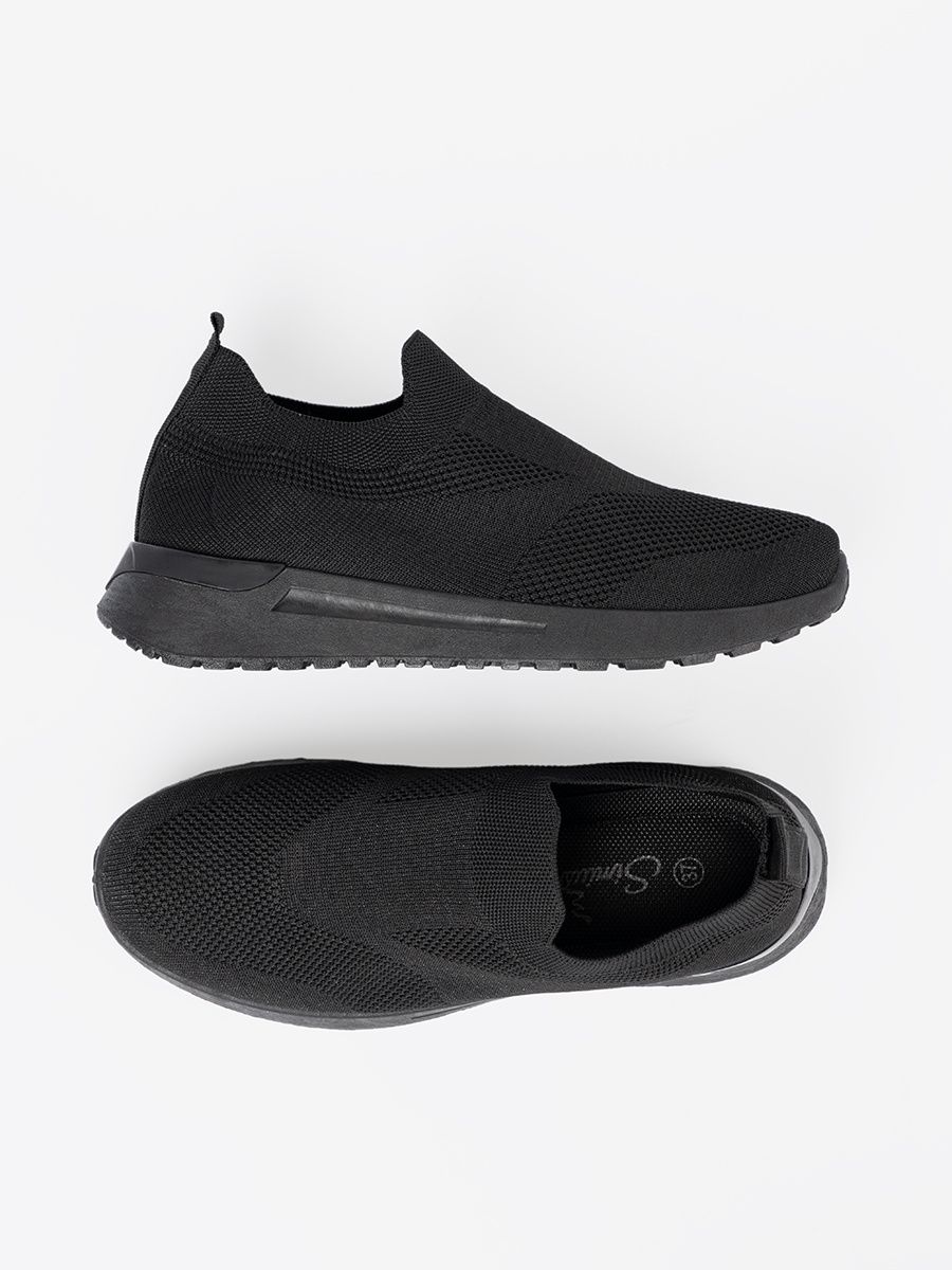 Adidași slip-on negri