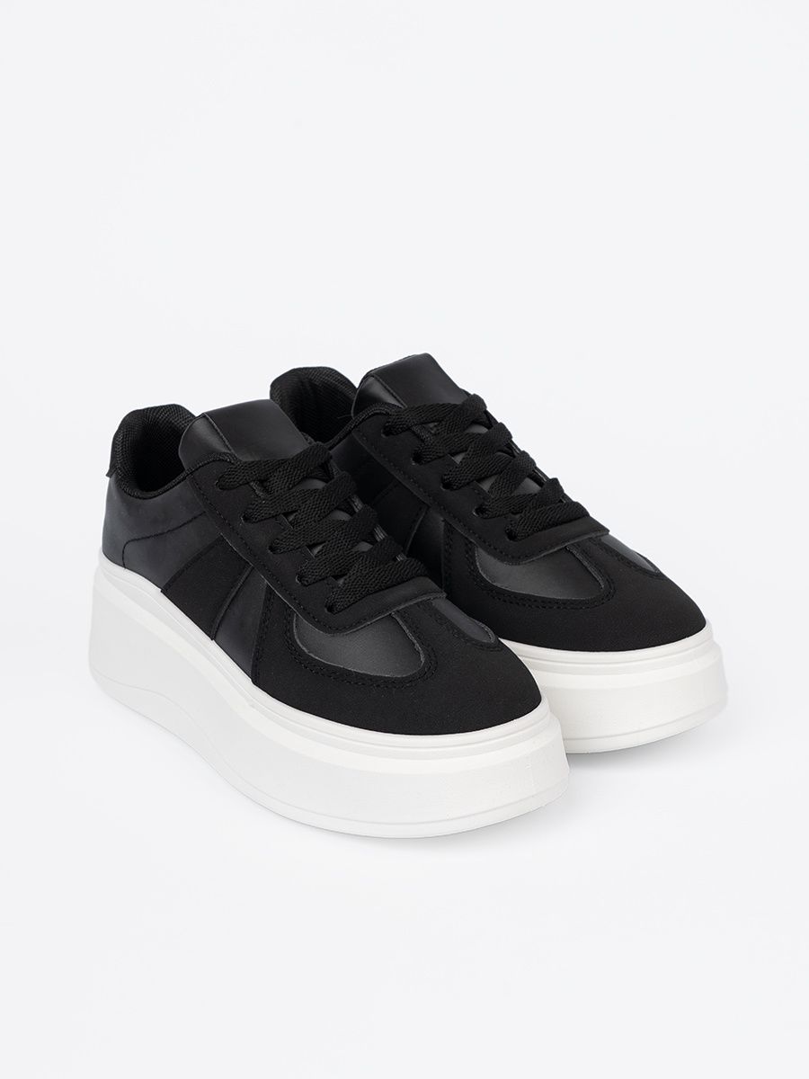 Sneakersi clasici negri cu talpă groasă