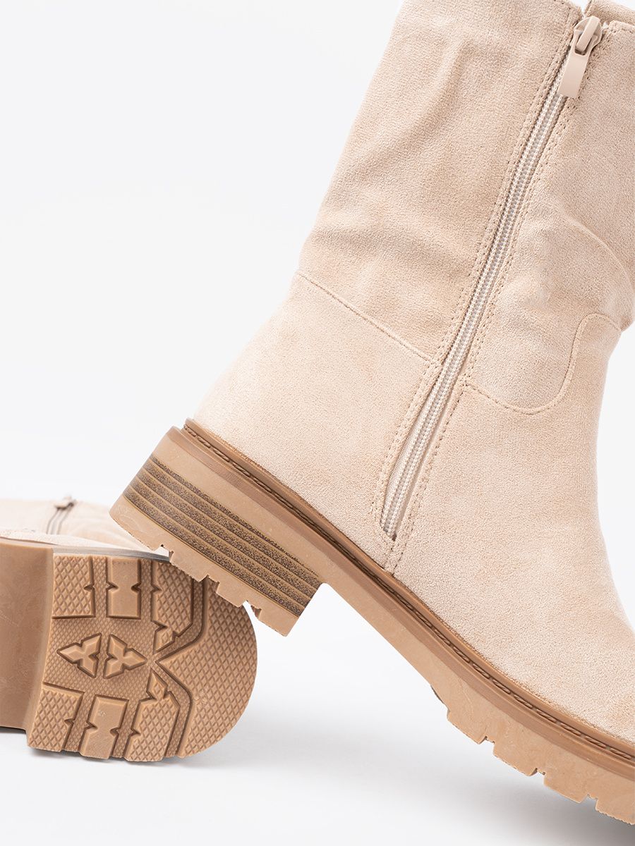 Botine moderne bej deschis cu design simplu