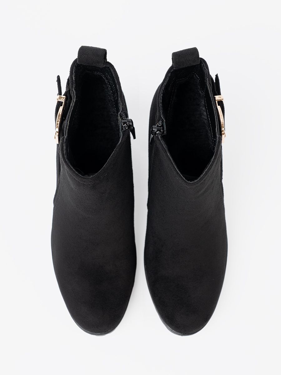 Botine negre cu toc bloc și cataramă decorativă