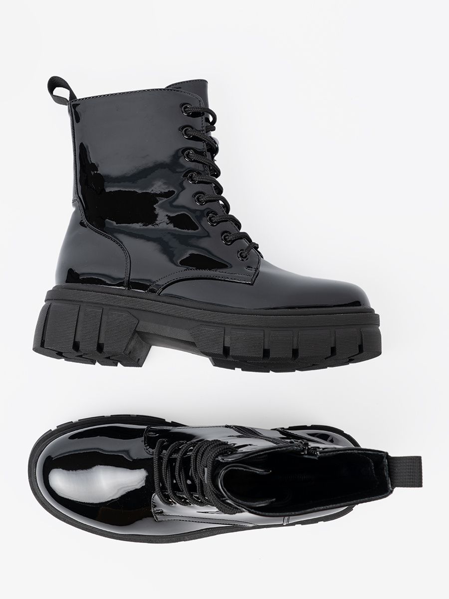 Botine negre lacuite cu talpă masivă