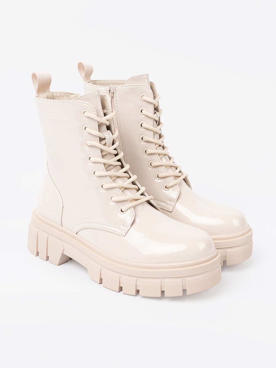 Botine elegante lacuite în nuanță bej deschis