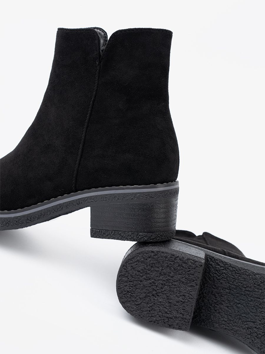 Botine simple negre pe toc confortabil