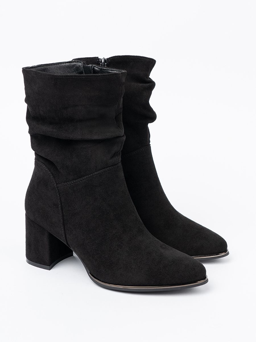 Botine negre din suede cu pliuri elegante