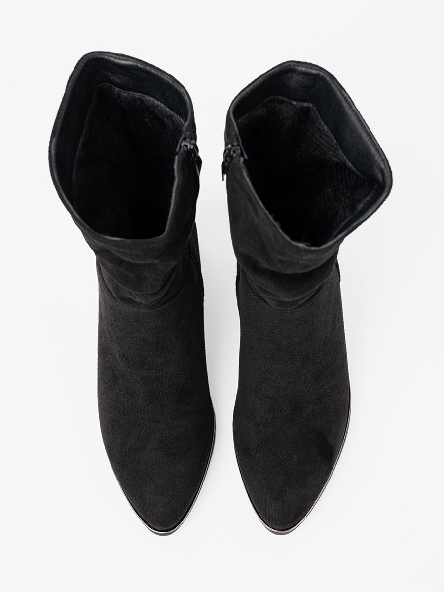 Botine negre din suede cu pliuri elegante